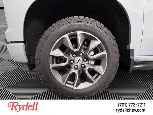 Used 2024 Chevrolet Silverado 1500 RST w/ Convenience Package II image 9