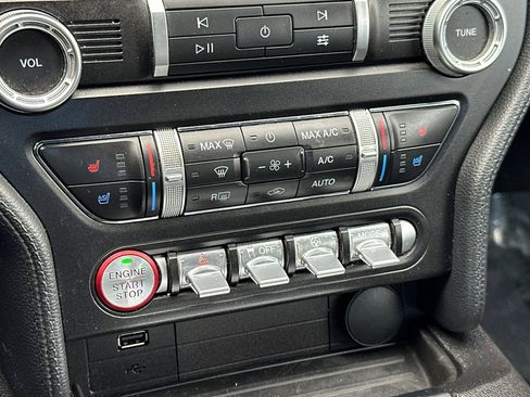 Used 2020 Ford Mustang Premium image 17