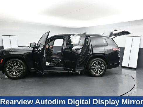 Used 2023 Jeep Grand Cherokee L Summit AWD/4WD image 39