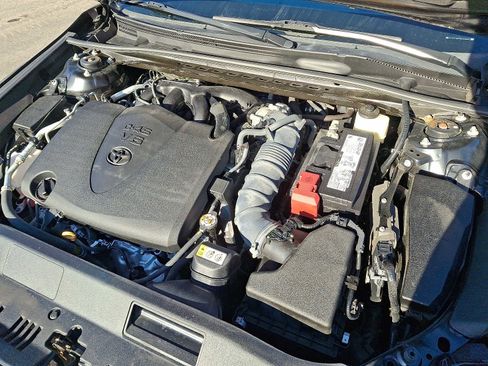 Used 2021 Toyota Camry XLE w/ Navigation Package image 28