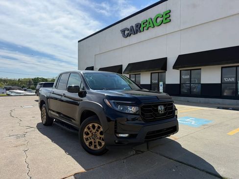 Used 2021 Honda Ridgeline Sport image 1