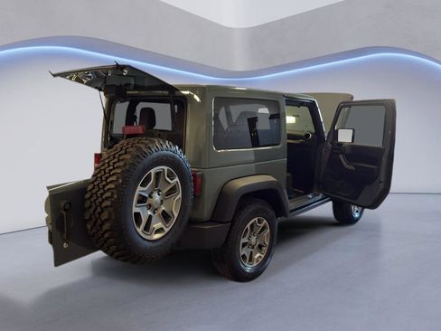 Used 2015 Jeep Wrangler Rubicon w/ Dual Top Group AWD/4WD image 12