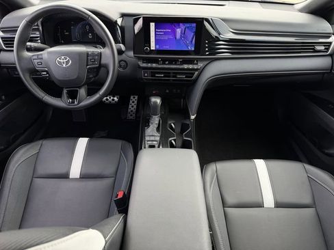 Certified 2025 Toyota Camry SE image 11