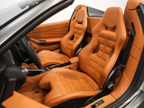 Certified 2018 Ferrari 488 Spider RWD image 3