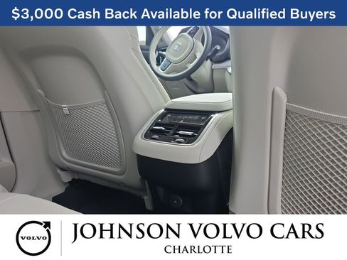 New 2026 Volvo XC90 B6 Ultra w/ Lounge Package image 9