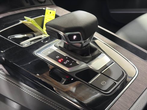 Used 2023 Audi Q5 2.0T Premium Plus w/ Premium Plus Package image 17