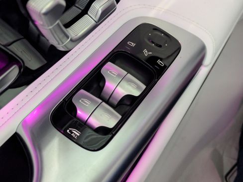 New 2026 Mercedes-Benz Maybach SL 680 image 29