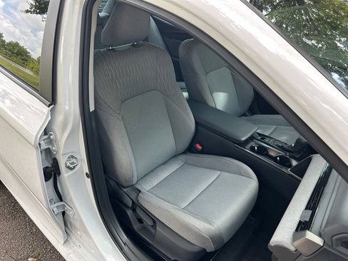 Used 2026 Toyota Camry LE w/ Convenience Package FWD image 16