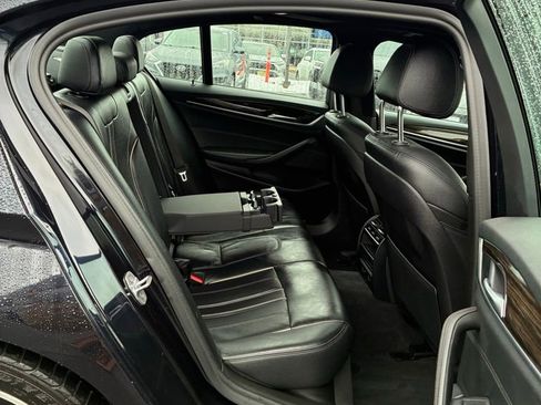 Used 2019 BMW 530i xDrive w/ M Sport Package image 20