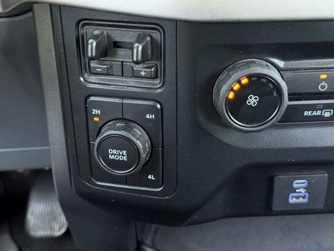 Used 2022 Ford F150 XLT w/ Trailer Tow Package AWD/4WD image 19