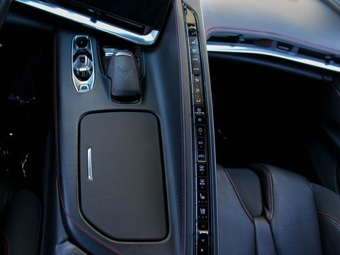 Used 2020 Chevrolet Corvette Stingray Premium Cpe w/ 3LT Preferred Equipment Group image 30