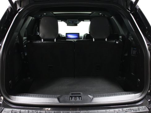 Used 2025 Ford Explorer ST AWD/4WD image 15