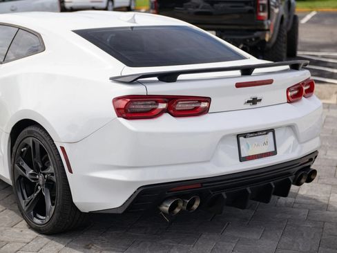 Used 2021 Chevrolet Camaro LT w/ Technology Package RWD image 11