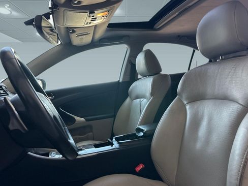Used 2010 Lexus IS 250 RWD image 15