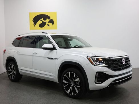 Used 2024 Volkswagen Atlas SEL Premium R-Line AWD/4WD image 6