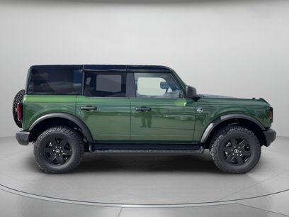 New 2025 Ford Bronco Outer Banks w/ Black Appearance Package