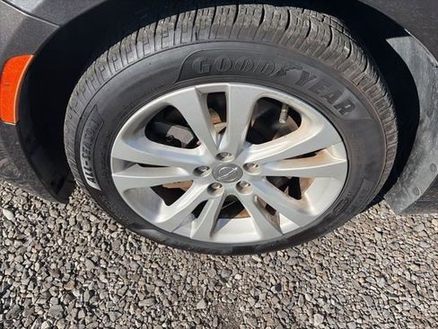 Used 2017 Chrysler 200 Limited Platinum w/ Comfort & Convenience Group image 6