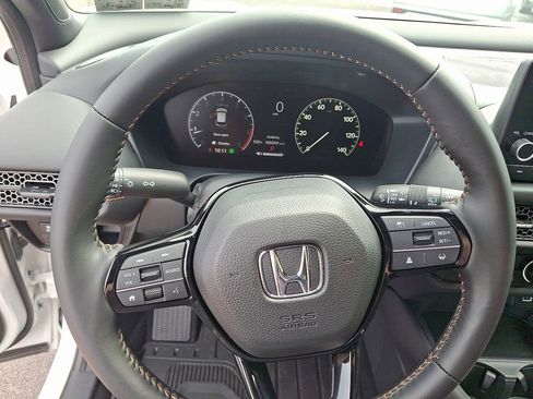 New 2025 Honda HR-V Sport image 9