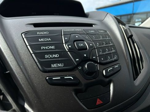 Used 2019 Ford Transit 250 148 High Roof RWD image 5