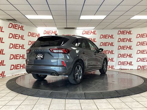 Used 2023 Ford Escape ST-Line w/ Tech Pack #1 AWD/4WD image 7