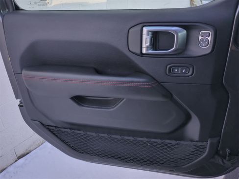 Certified 2021 Jeep Wrangler Unlimited Rubicon w/ Dual Top Group image 26