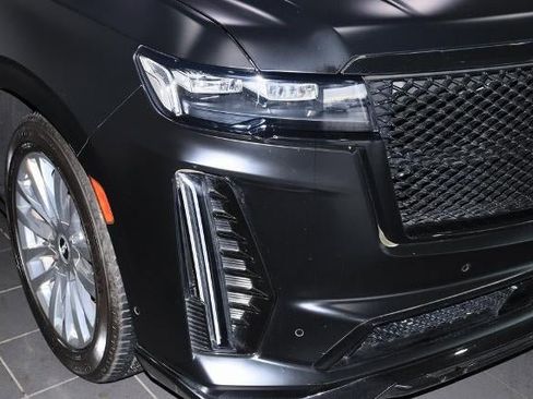 Used 2023 Cadillac Escalade V image 10