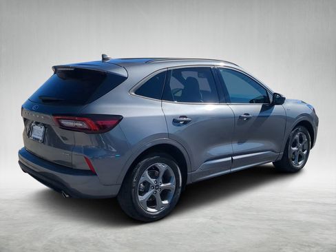 Used 2024 Ford Escape ST-Line w/ Equipment Group 301A image 3