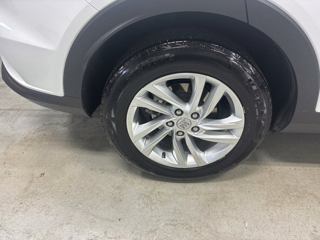 Used 2024 Buick Envista Preferred w/ Convenience I Package FWD image 3