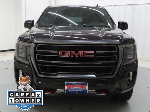 Used 2023 GMC Yukon XL AT4 w/ AT4 Premium Package AWD/4WD image 6