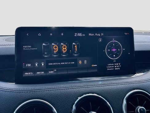 Used 2022 Kia Stinger GT1 RWD image 15