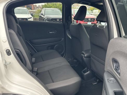 Used 2022 Honda HR-V Sport image 14