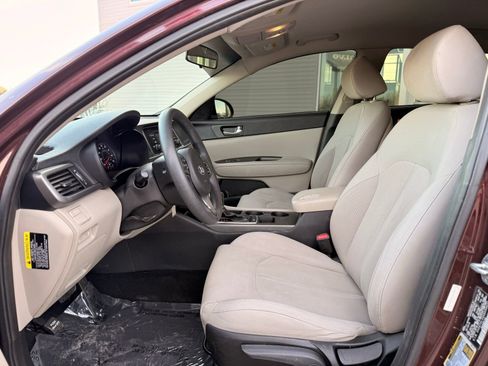 Used 2016 Kia Optima LX image 11