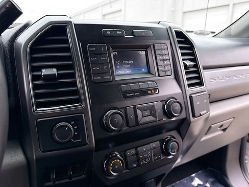 Used 2019 Ford F250 XLT image 10
