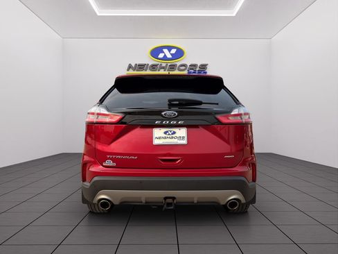 Used 2022 Ford Edge Titanium w/ Class II Trailer Tow Package AWD/4WD image 5