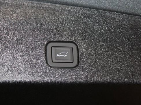 New 2026 Cadillac Optiq Sport 2 image 36