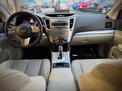Used 2011 Subaru Outback 2.5i Premium w/ All-Weather Pkg image 9