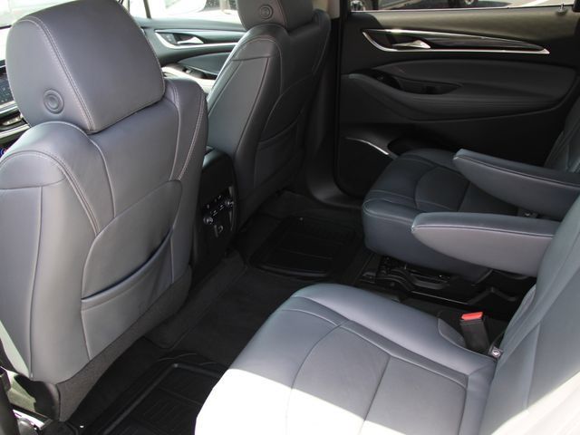 Used 2020 Buick Enclave Essence FWD image 26