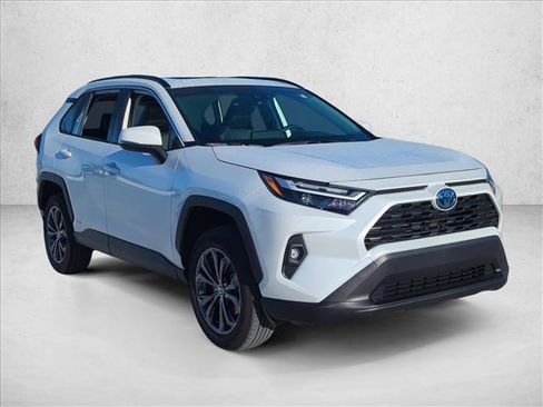 Used 2024 Toyota RAV4 XLE Premium image 2