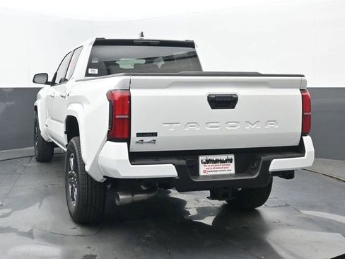 New 2026 Toyota Tacoma SR5 AWD/4WD image 17