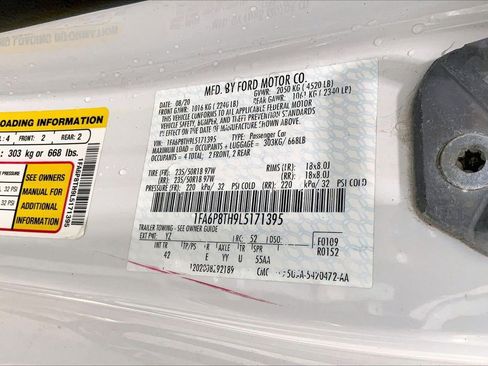 Used 2020 Ford Mustang Premium image 8