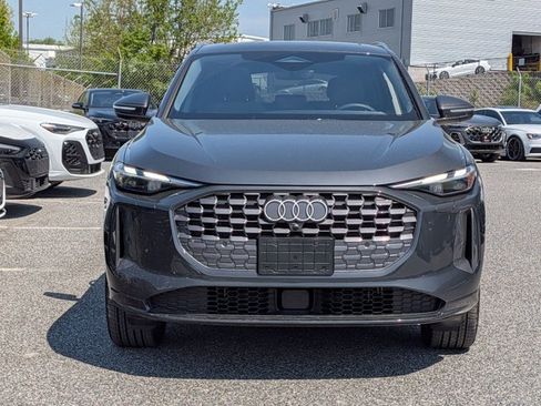 Used 2025 Audi Q5 Premium w/ Convenience Package AWD/4WD image 2