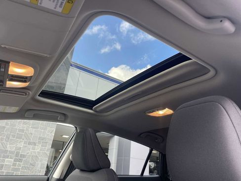 Certified 2025 Subaru Crosstrek 2.0i Premium image 11