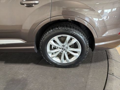 Used 2017 Audi Q7 3.0T Premium Plus AWD/4WD image 35