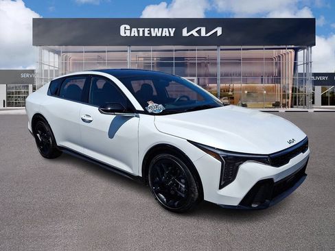 Certified 2025 Kia K4 GT-Line Turbo FWD image 1