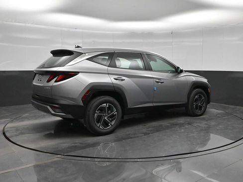 New 2026 Hyundai Tucson Blue SE AWD/4WD image 8