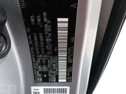 Used 2025 Toyota Sienna XLE image 31