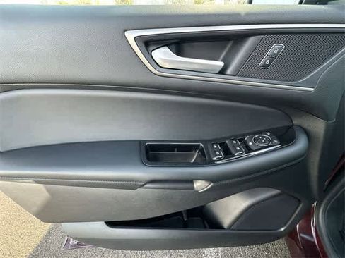 Used 2017 Ford Edge SEL w/ Equipment Group 201A image 19