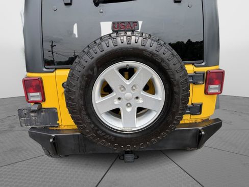 Used 2015 Jeep Wrangler Sport w/ Quick Order Package 24S AWD/4WD image 7