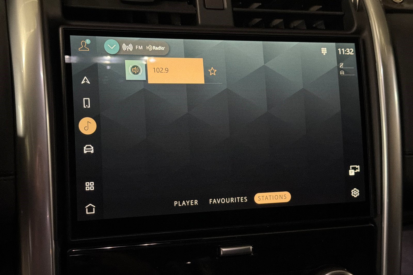 New 2026 Land Rover Discovery S AWD/4WD image 21