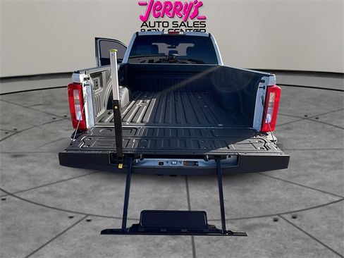 Used 2024 Ford F350 XLT w/ FX4 Off-Road Package image 39